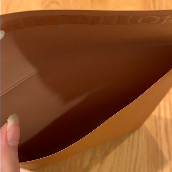 Louis Vuitton Storage Envelope - Picture 3 of 3